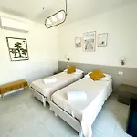 Giulia Couette-café Golfo Aranci